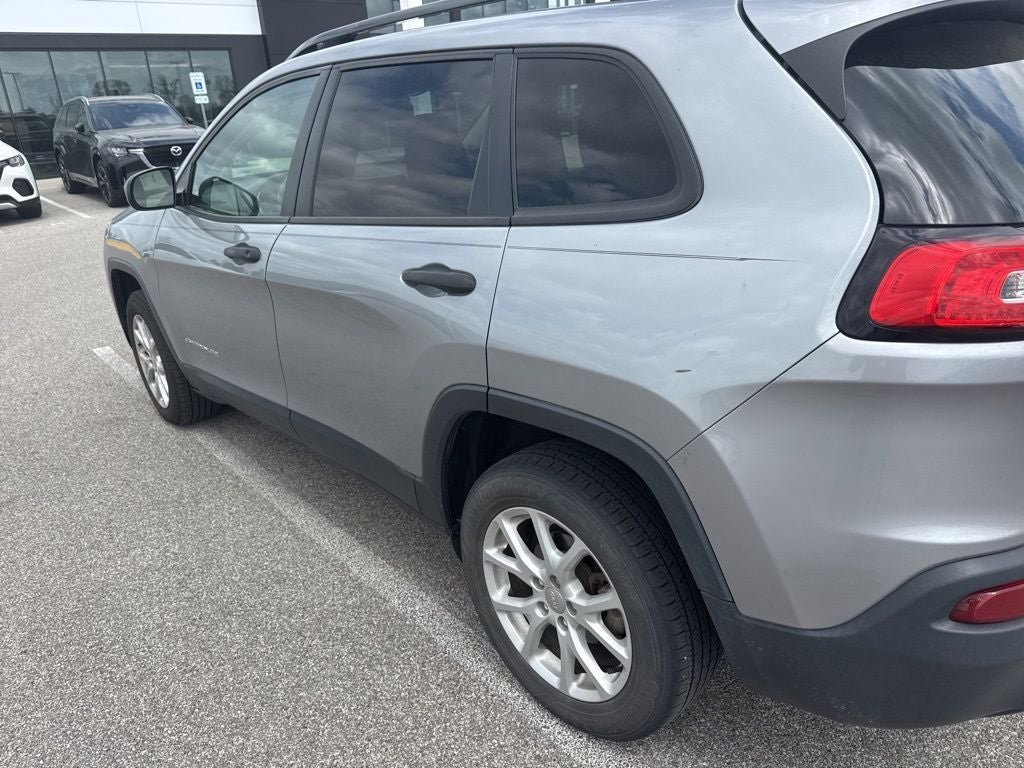 2016 Jeep Cherokee Sport
