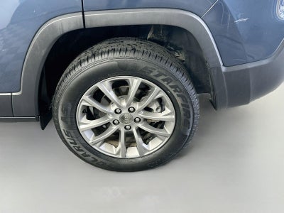2020 Jeep Cherokee Latitude Plus FWD