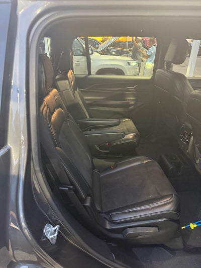 2023 Jeep Grand Cherokee L Altitude 4x2