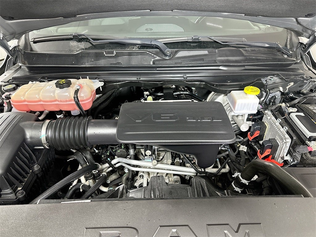 2022 RAM 1500 Big Horn Crew Cab 4x4 5'7' Box