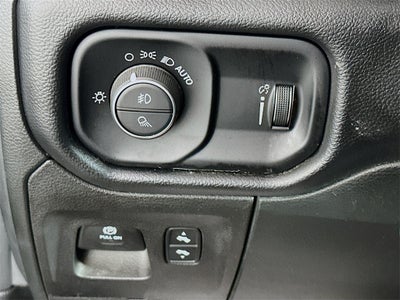 2022 RAM 1500 Big Horn Crew Cab 4x4 5'7' Box