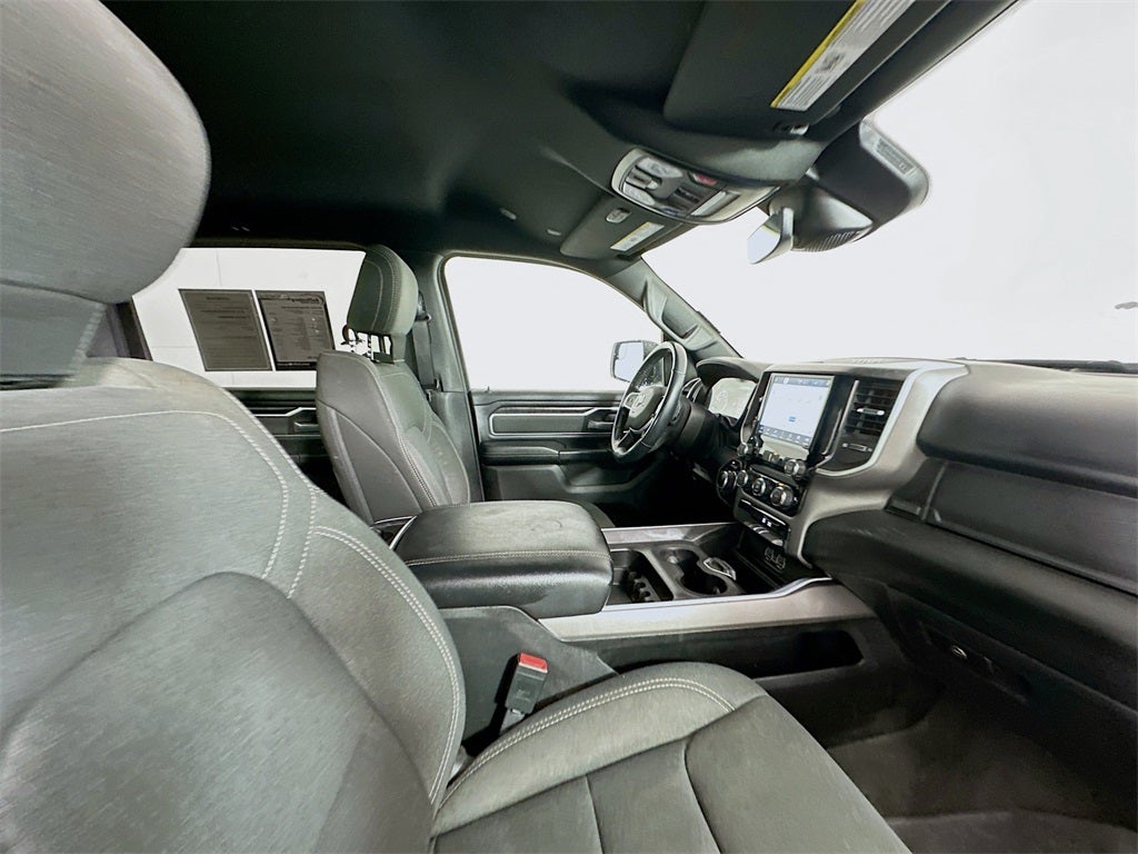 2022 RAM 1500 Big Horn Crew Cab 4x4 5'7' Box