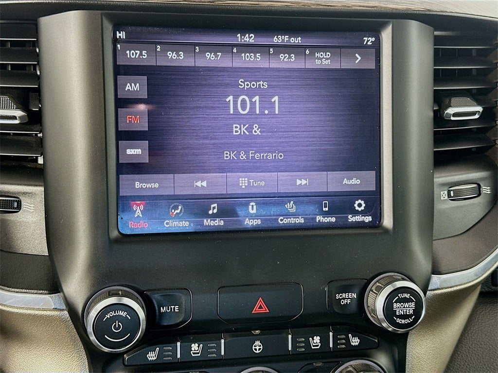 2019 RAM 1500 Laramie Crew Cab 4x4 5'7' Box