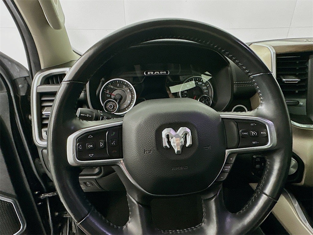 2022 RAM 1500 Laramie Crew Cab 4x4 5'7' Box