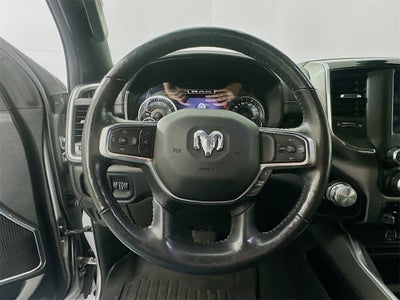 2020 RAM 1500 Laramie Crew Cab 4x4 5'7' Box