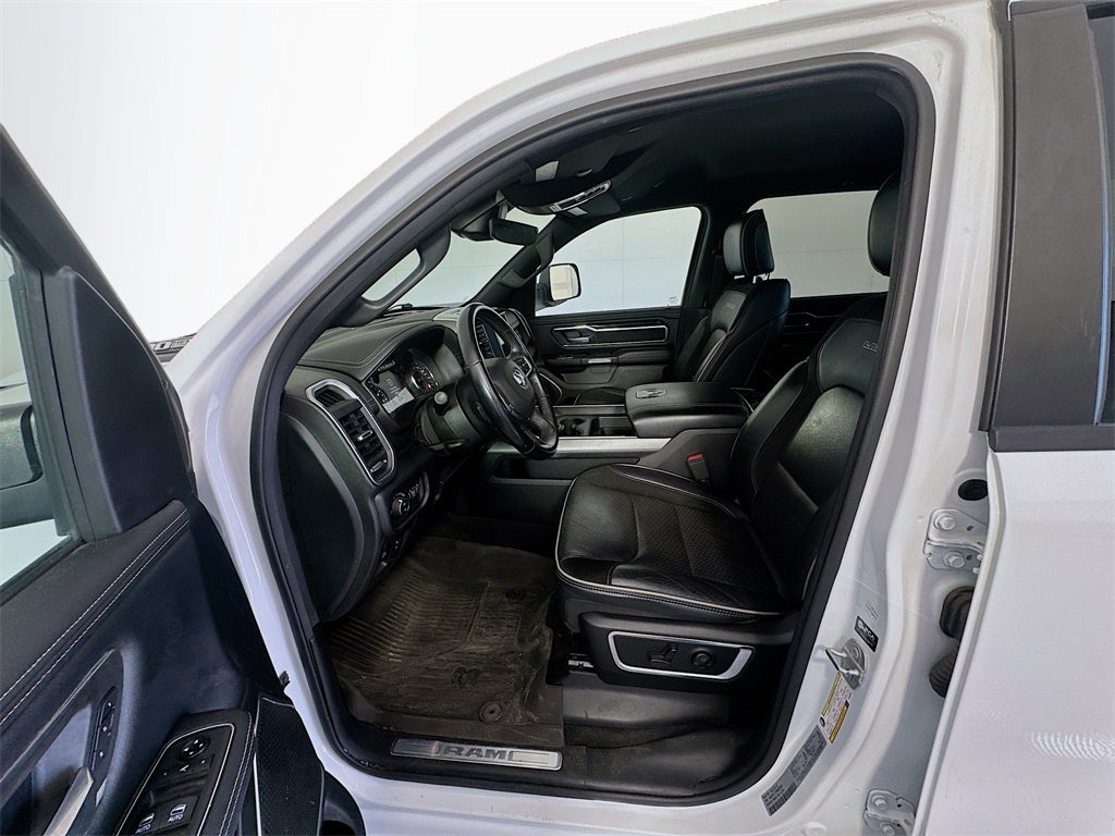 2021 RAM 1500 Laramie Crew Cab 4x4 5'7' Box