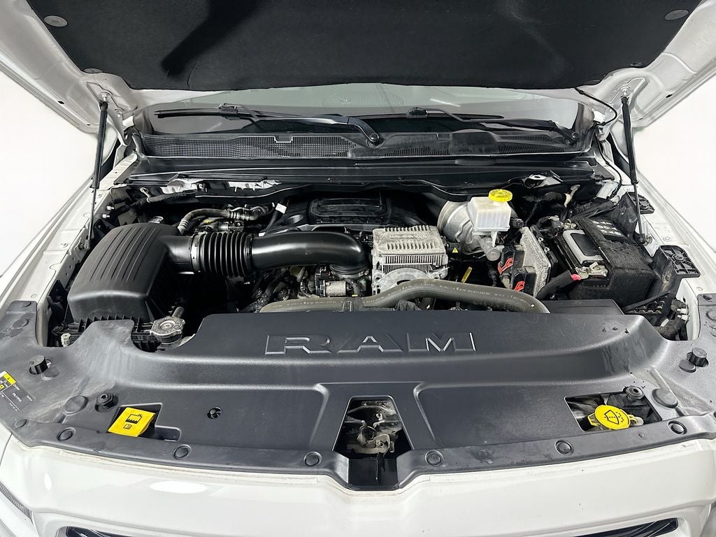 2021 RAM 1500 Laramie Crew Cab 4x4 5'7' Box