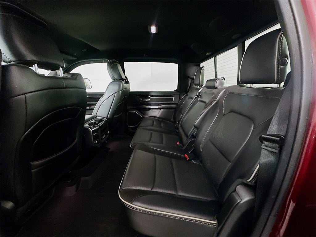 2020 RAM 1500 Laramie Crew Cab 4x4 5'7' Box