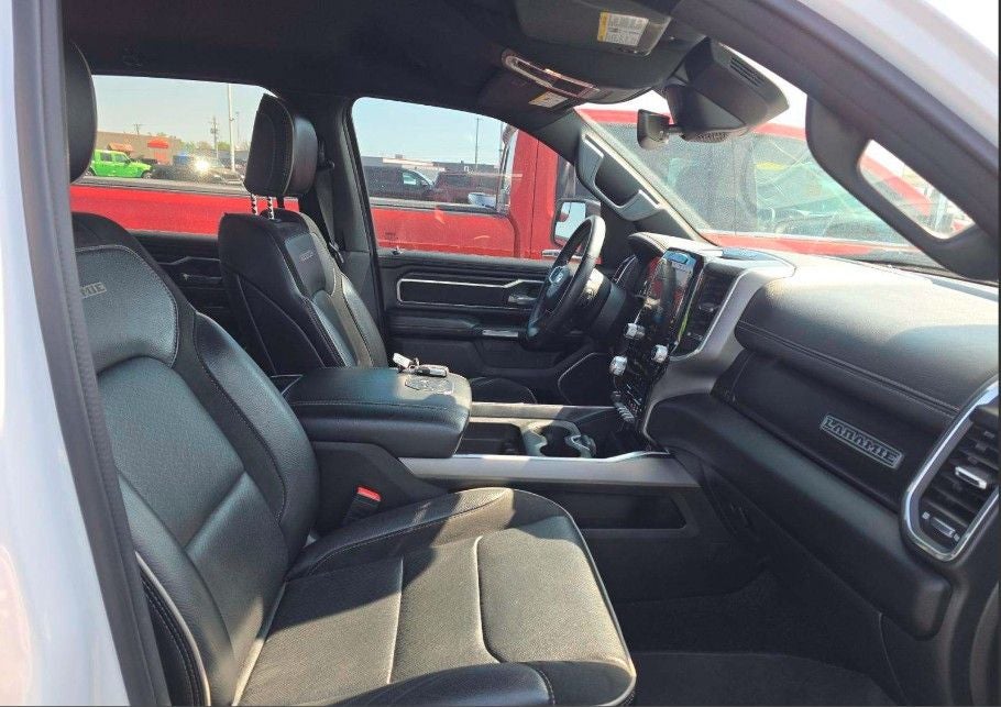 2023 RAM 1500 Laramie Crew Cab 4x4 5'7' Box