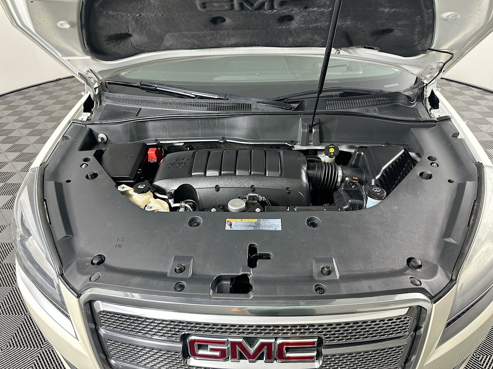 2014 GMC Acadia Denali