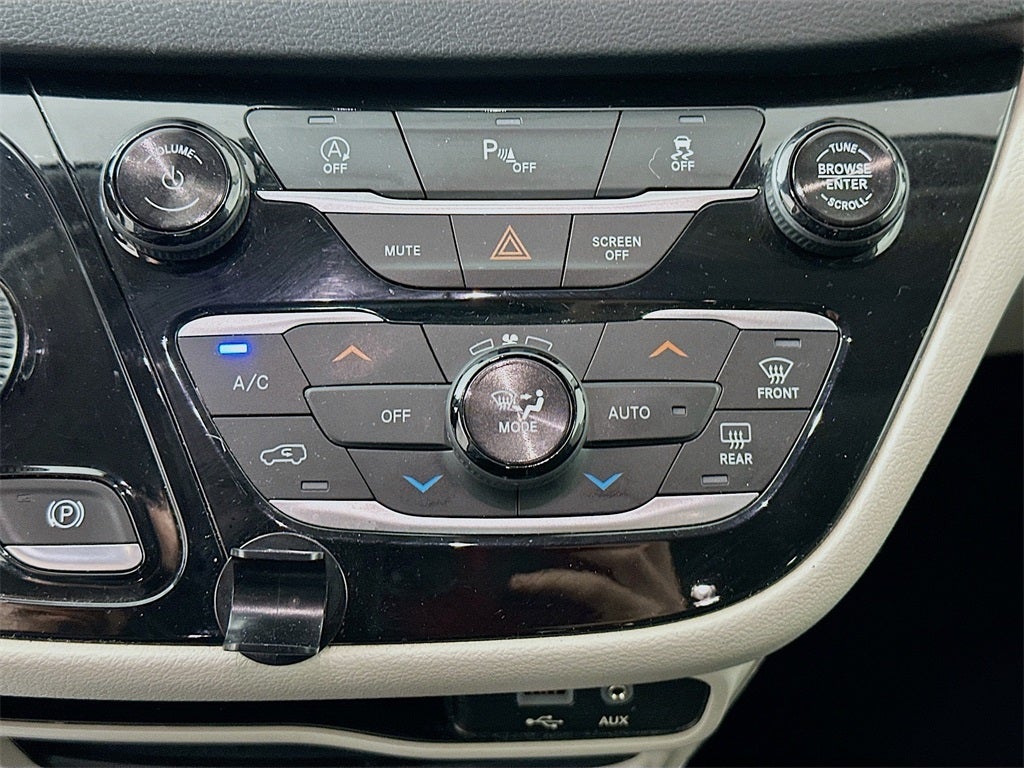 2018 Chrysler Pacifica Touring L
