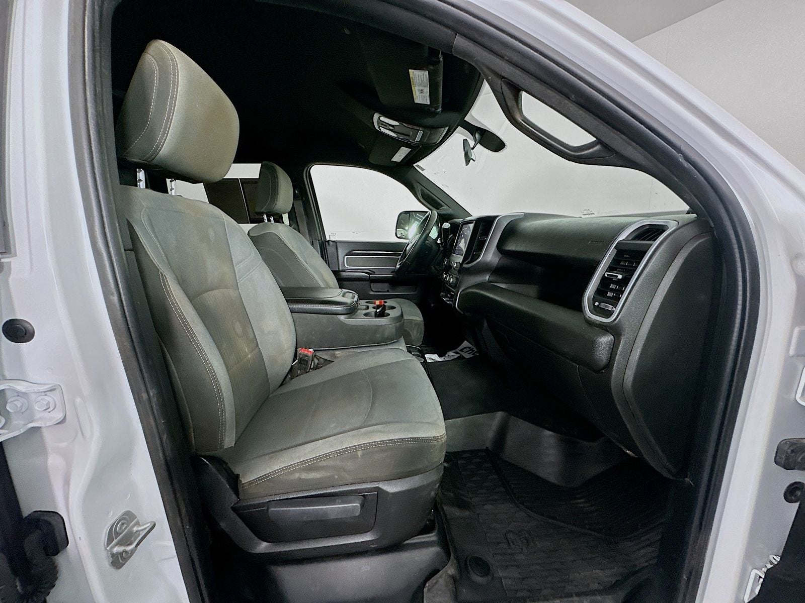 2022 RAM 2500 Big Horn Crew Cab 4x4 6'4' Box
