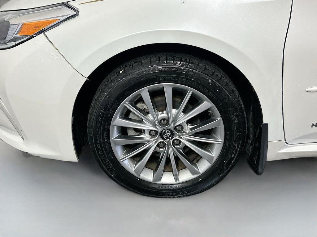2018 Toyota Avalon Hybrid Limited
