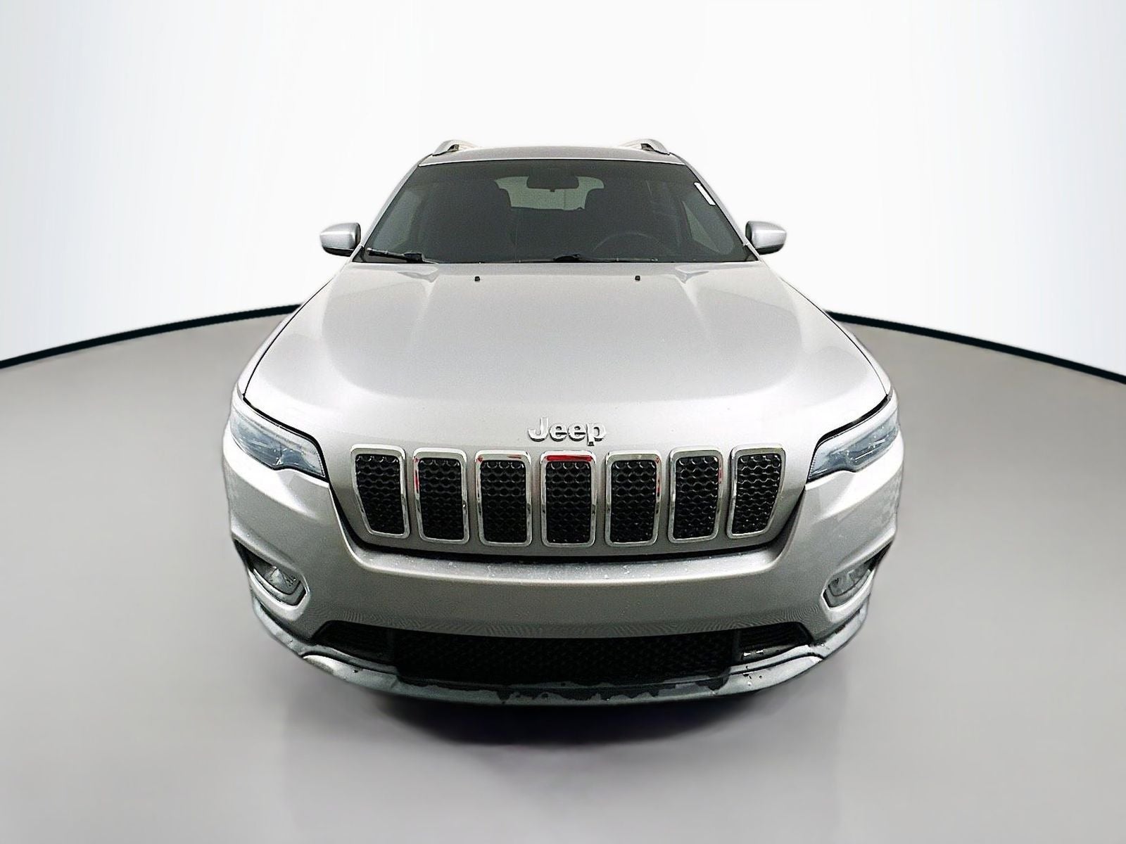 Used 2019 Jeep Cherokee Latitude with VIN 1C4PJLCB0KD285949 for sale in Belleville, IL