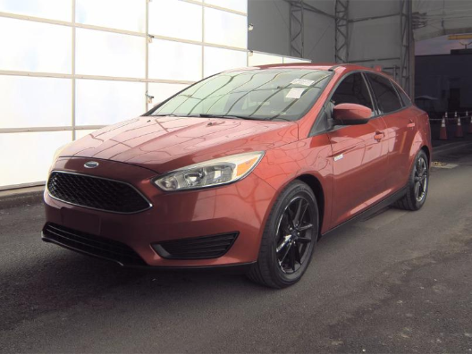 2018 Ford Focus Sedan SE's photo