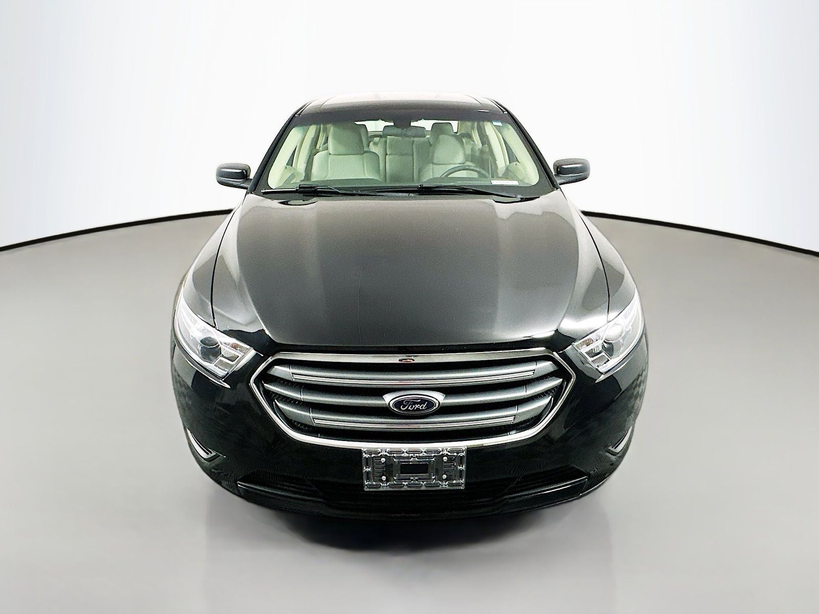 Used 2018 Ford Taurus SE with VIN 1FAHP2D88JG101229 for sale in Belleville, IL