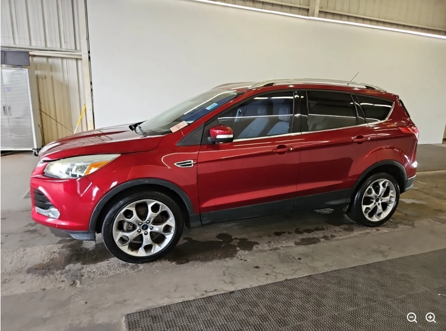 2016 Ford Escape Titanium's photo