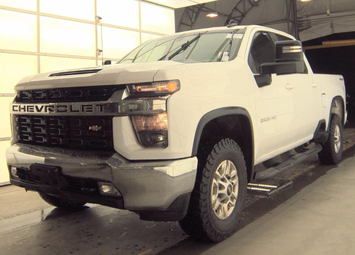 2020 Chevrolet Silverado HD's photo
