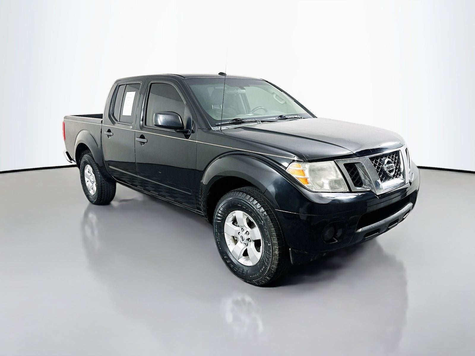 2013 Nissan Frontier 4.0 SV Crew Cab 4X4 AT SWB's photo