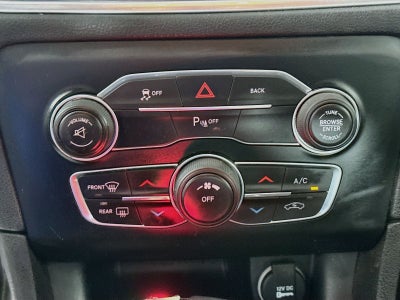 2015 Dodge Charger SE