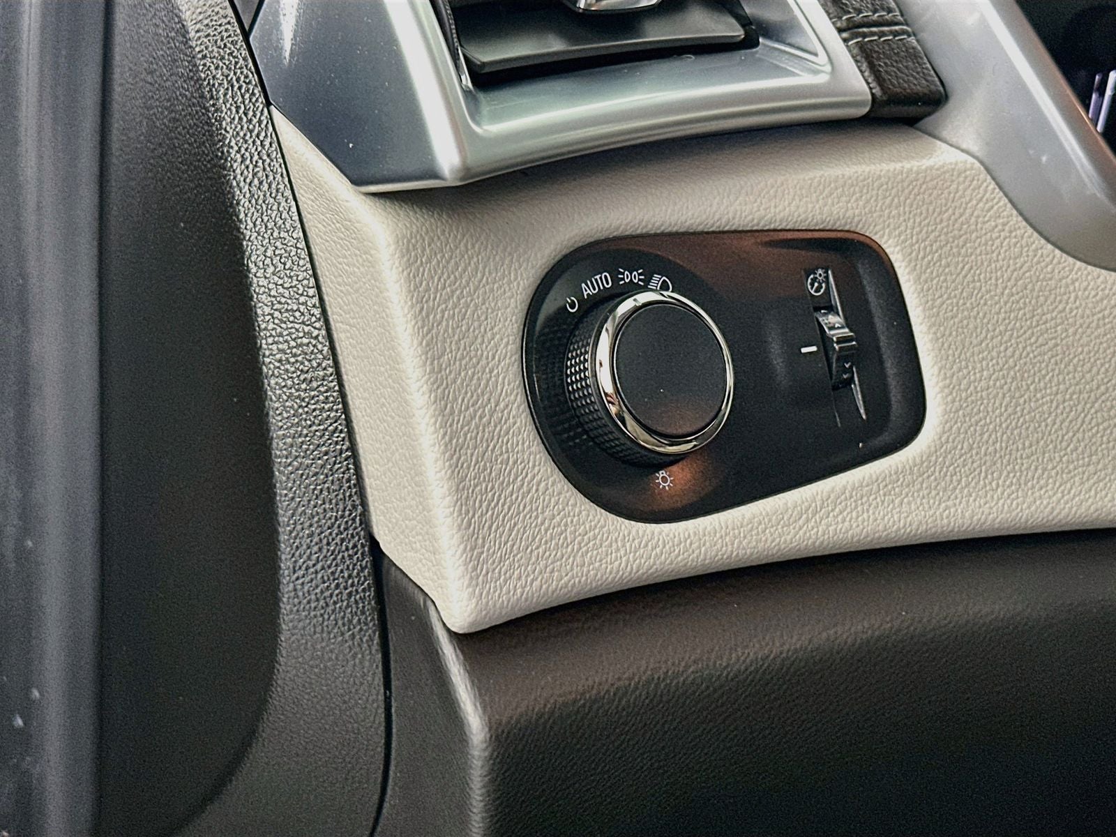2016 Cadillac SRX Luxury