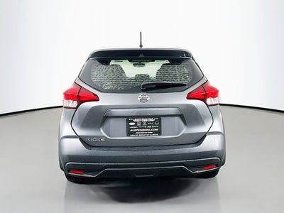 2019 Nissan Kicks S