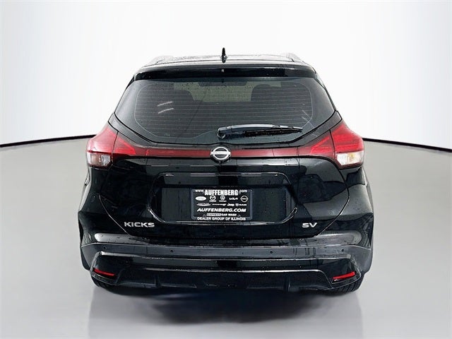 2022 Nissan Kicks SV