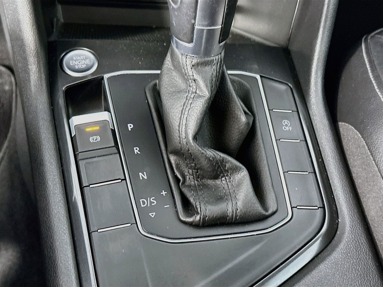 2018 Volkswagen Tiguan 2.0T SE