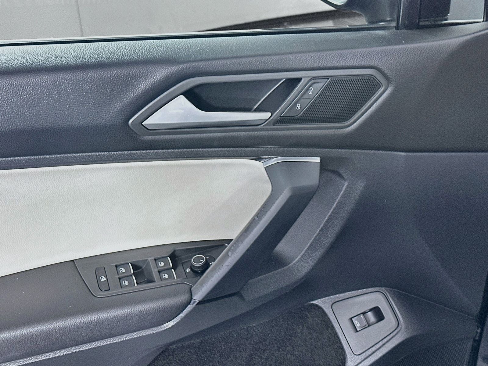 2019 Volkswagen Tiguan 2.0T SEL