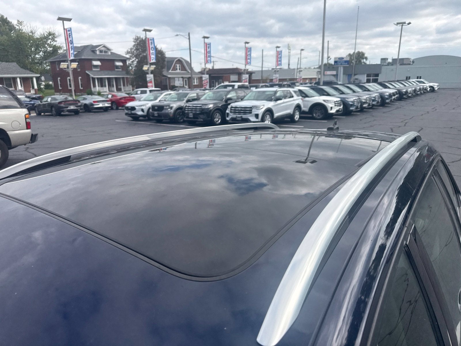 Used 2017 Volkswagen Golf Alltrack Alltrack SE with VIN 3VWH17AUXHM533943 for sale in Belleville, IL