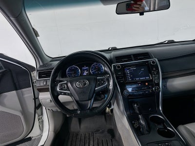 2016 Toyota Camry XLE