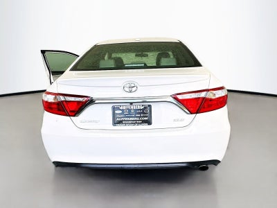2016 Toyota Camry XLE