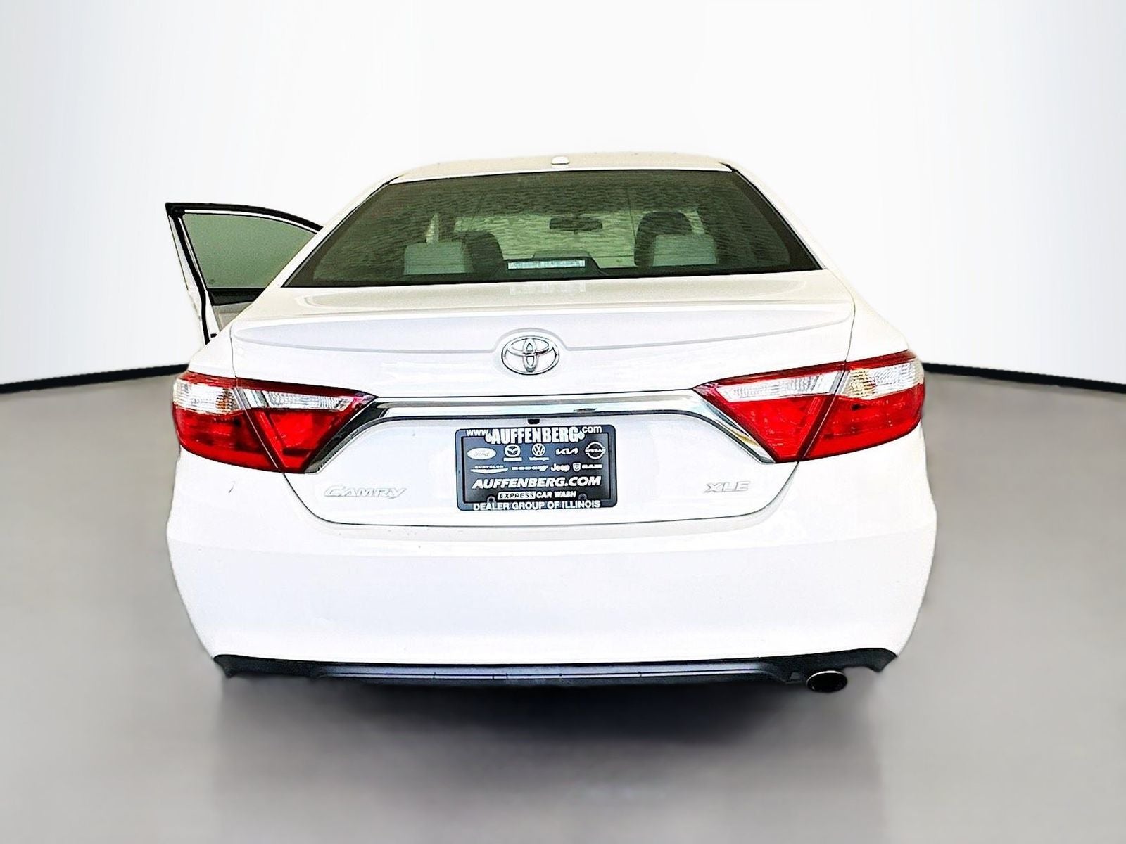2016 Toyota Camry XLE