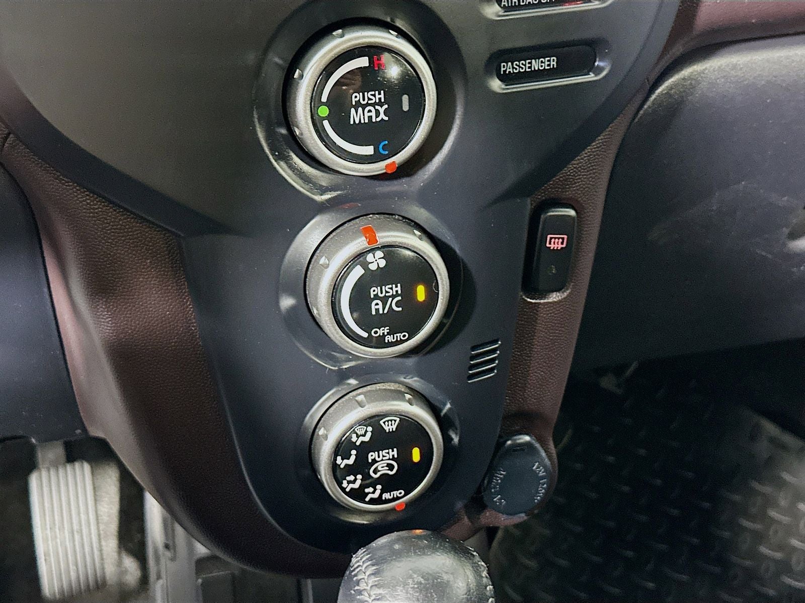 2012 Mitsubishi i-MiEV SE