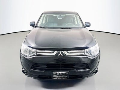 2014 Mitsubishi Outlander ES