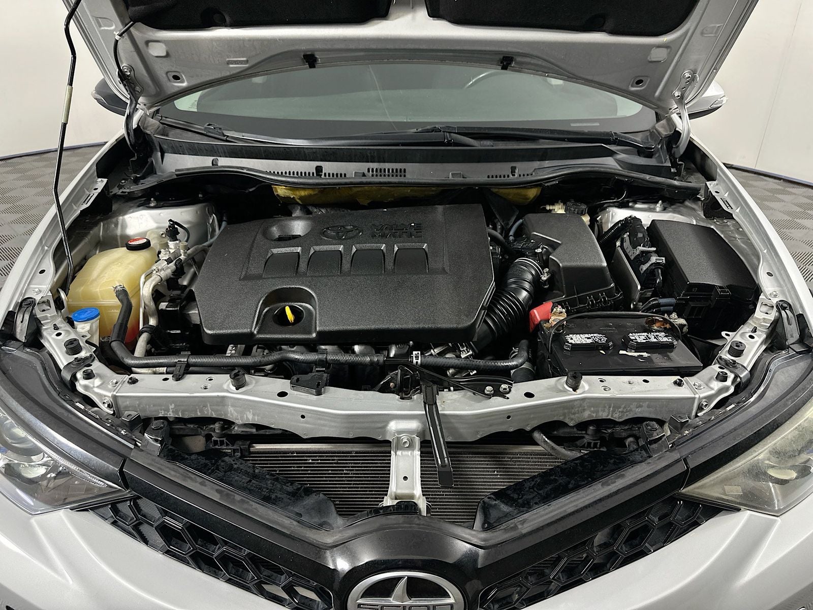 2016 Scion iM Base