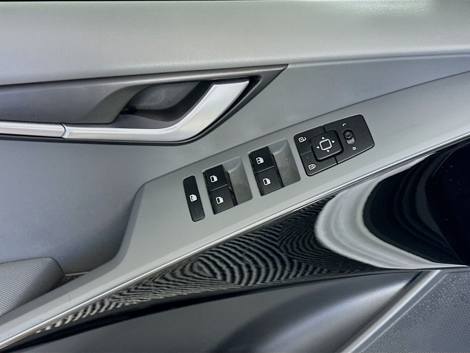 2023 Kia Niro EX
