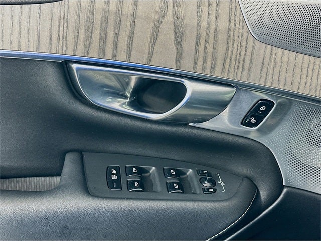 2021 Volvo XC90 T6 Inscription