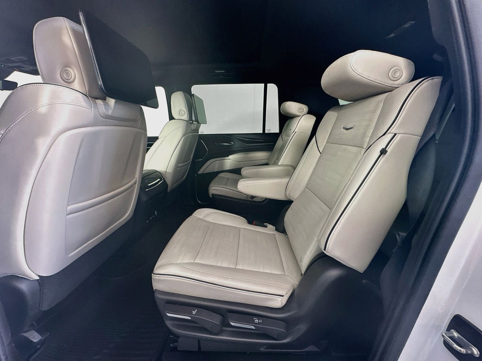 2021 Cadillac Escalade ESV Sport
