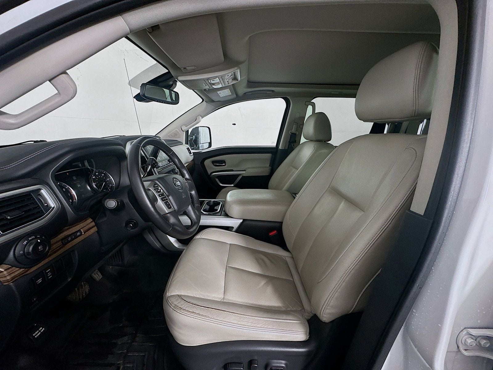 2021 Nissan Titan SL