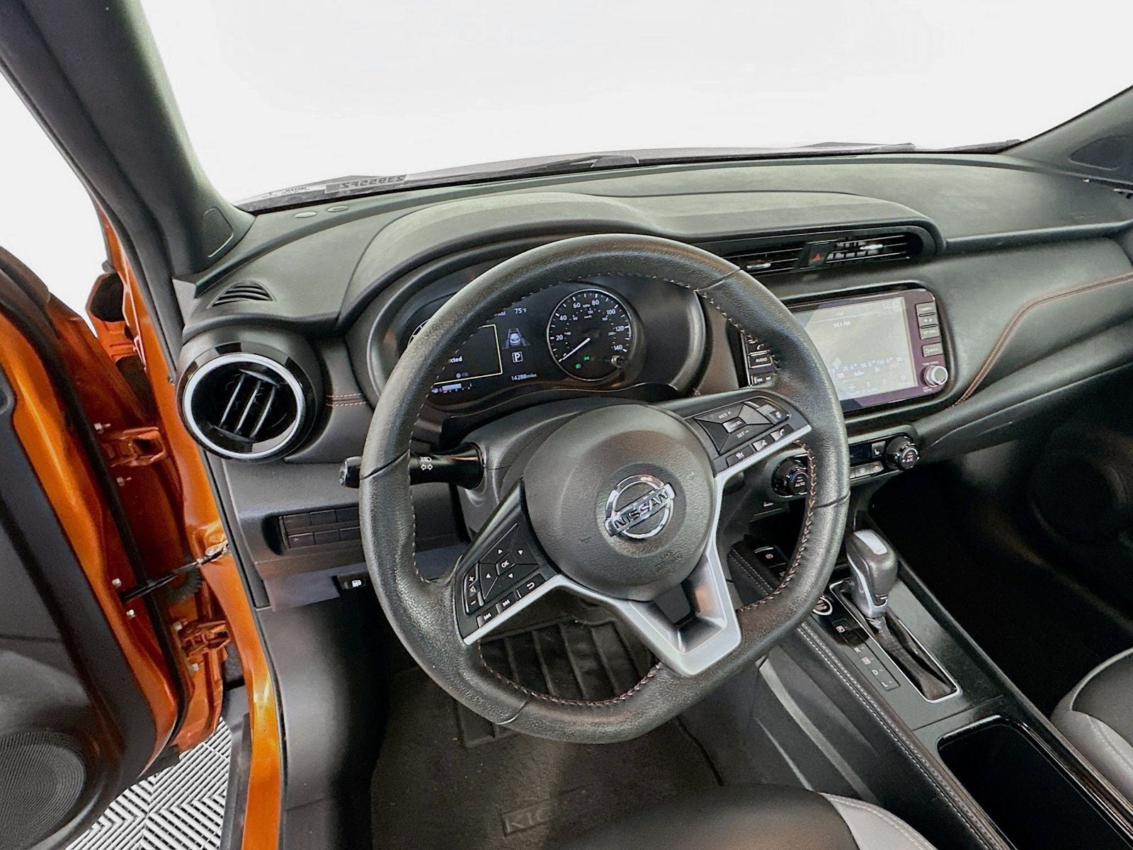 2021 Nissan Kicks SR