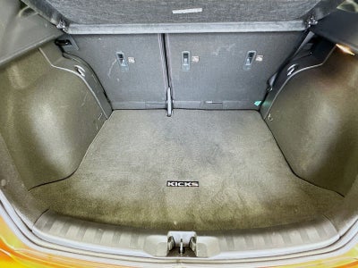 2021 Nissan Kicks SR