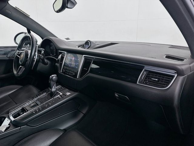 2018 Porsche Macan Base