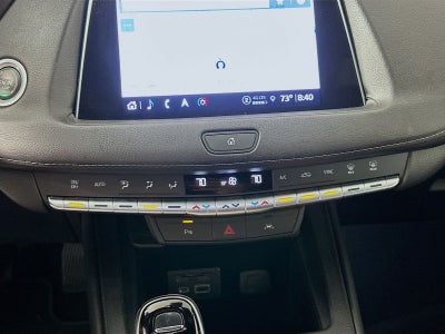 2022 Cadillac XT4 Premium Luxury