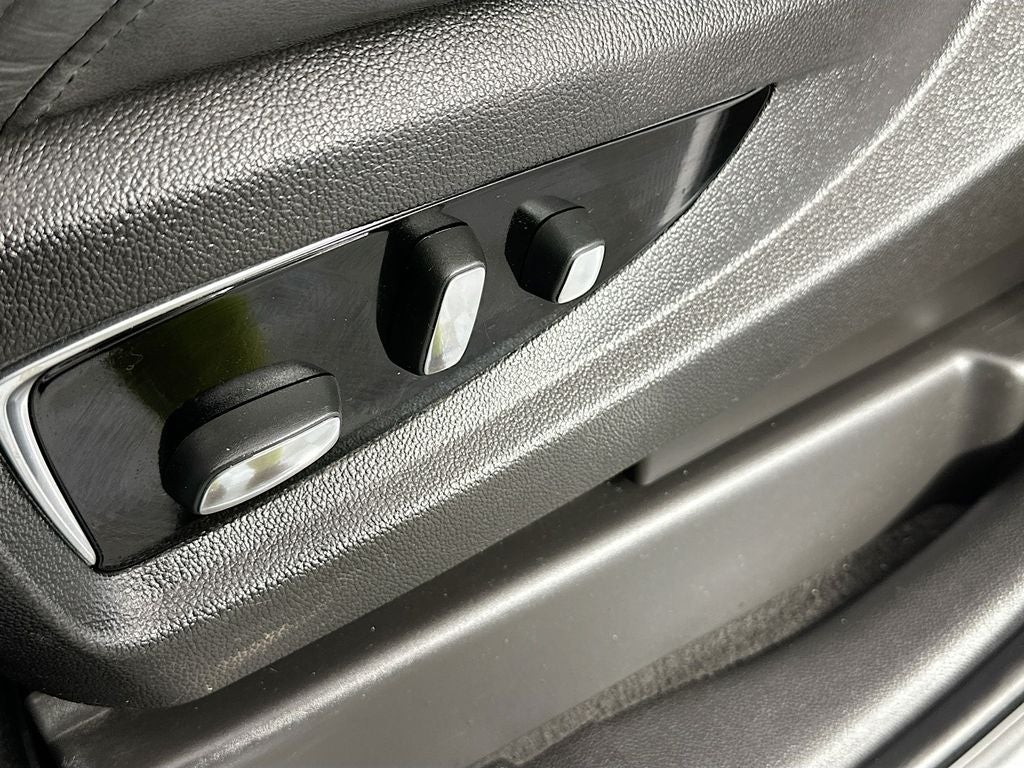 2017 Cadillac Escalade Base