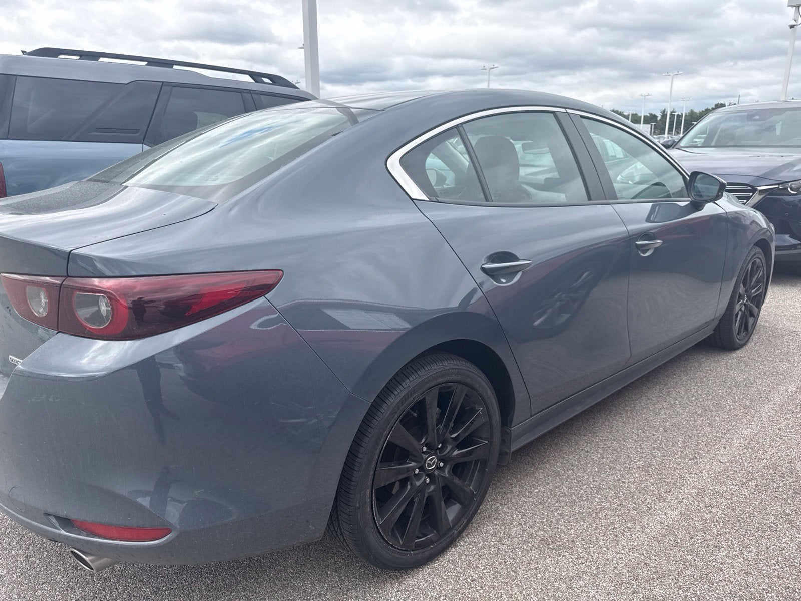 2023 Mazda Mazda3 2.5 S Carbon Edition