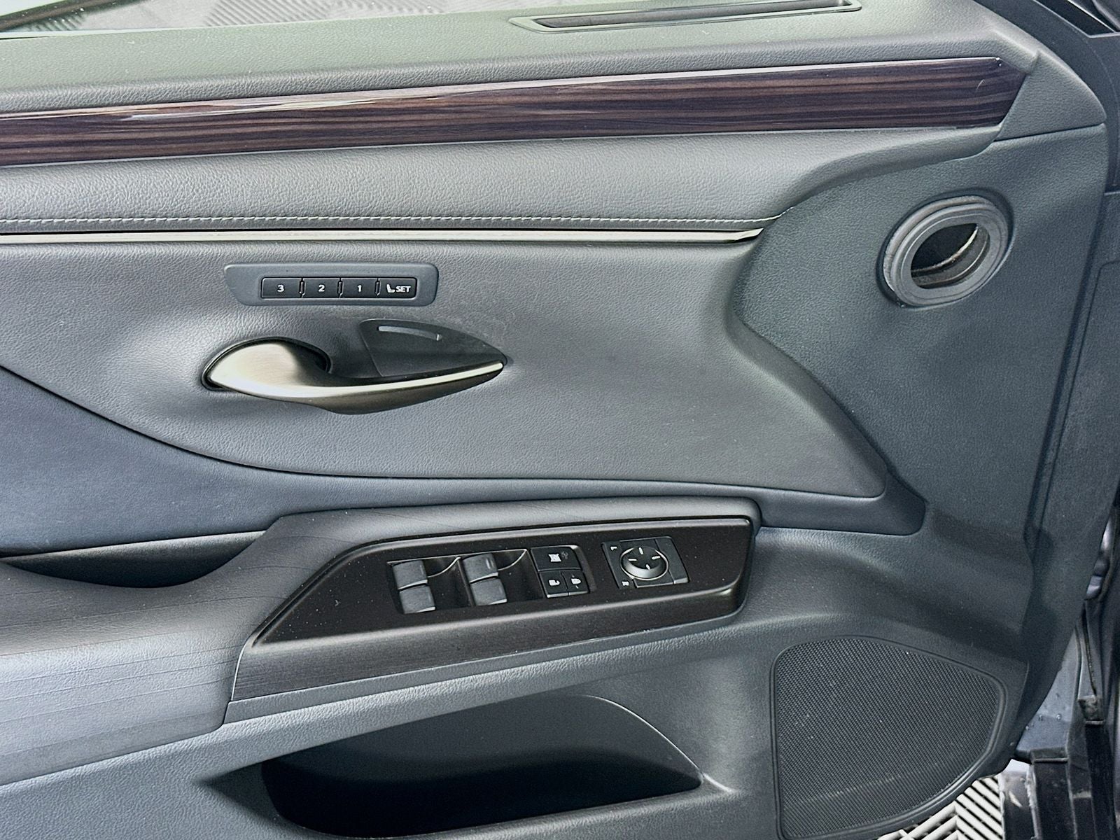 2019 Lexus ES 350