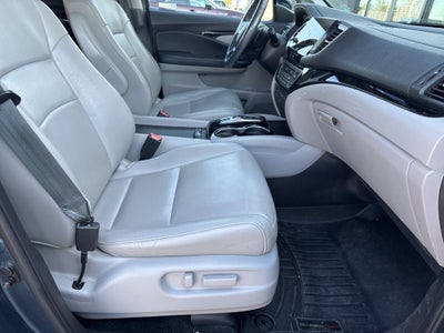 2019 Honda Pilot Touring 8 Passenger