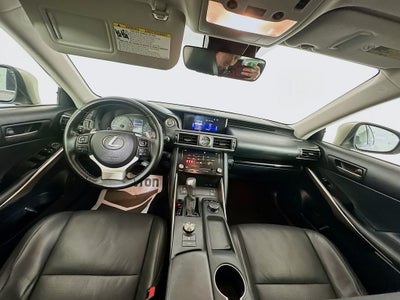 2017 Lexus IS 300