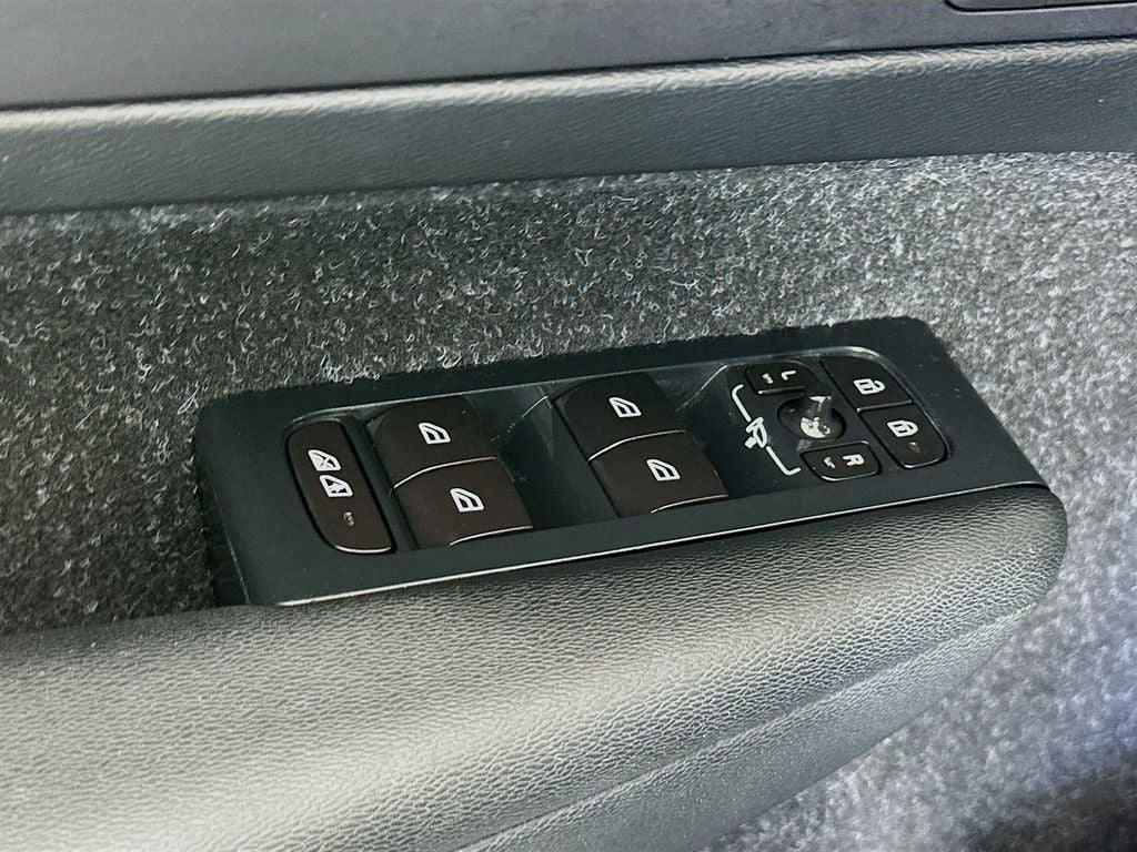 2019 Volvo XC40 Momentum